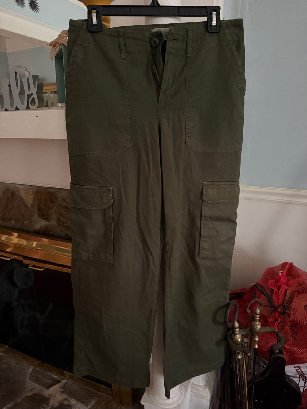 Universal Thread Olive Cargo Pants